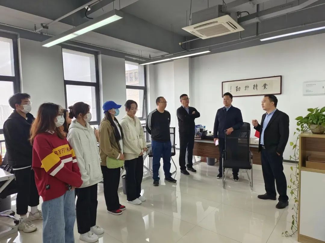 1668138063806991.jpg 1668138063806991.jpg