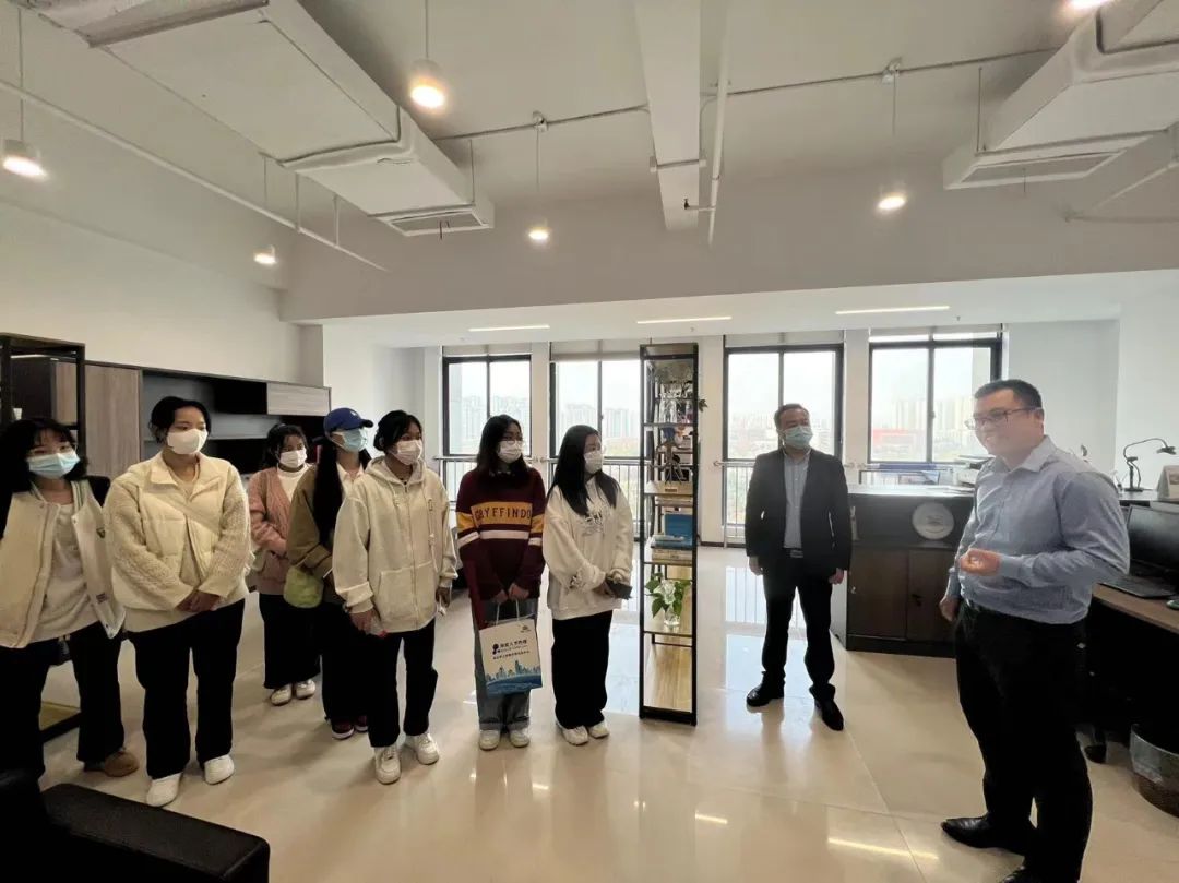 1668138063971734.jpg 1668138063971734.jpg